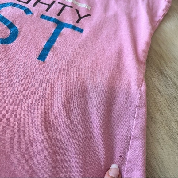 Vintage AMERICAN EAGLE Pink “On the Naughty List” S Baby Tee Y2K Short Sleeve - Picture 6 of 11